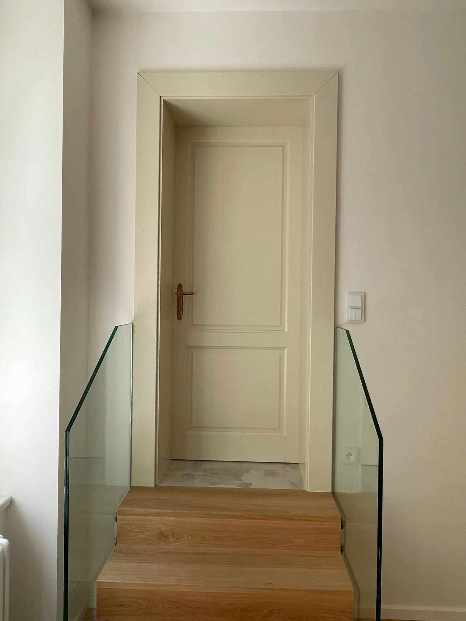 Interiérové dveře bytu - Janáčkovo nábřeží 477/41, Praha 5