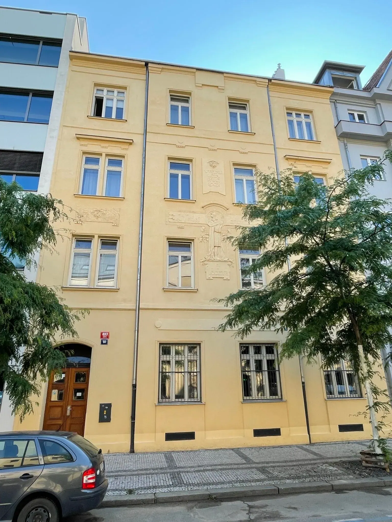 Dům Šaldova 493/10 po výměně oken - Šaldova 10, Praha 8